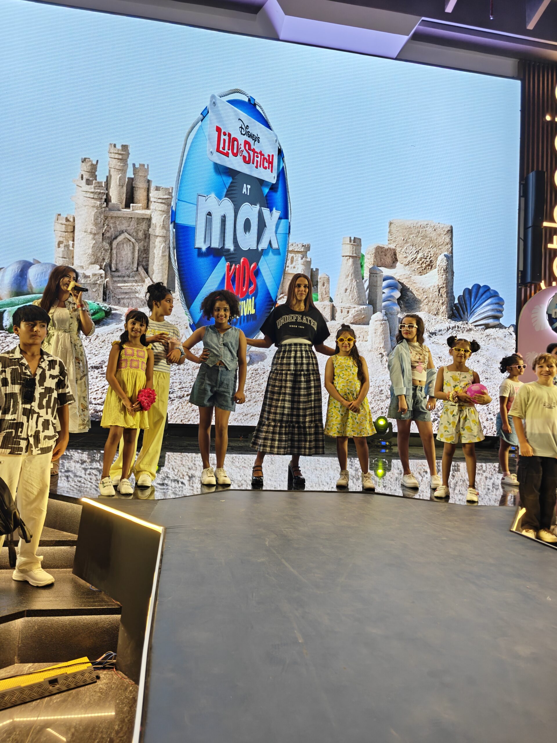 MAX Fashion